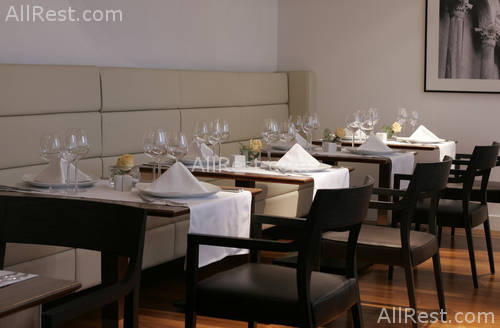 Atrium Hotel 21